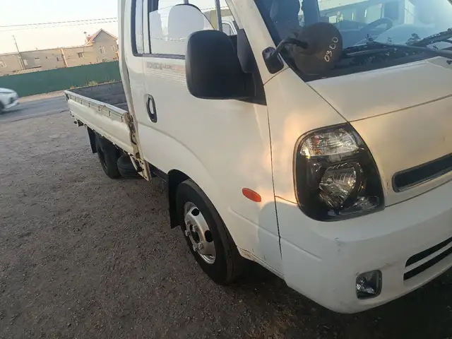 Бортовой автомобиль Kia Bongo 3, 2014, Худжанд
