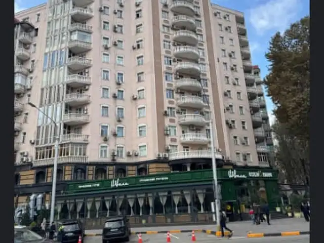 2-комн. квартира, 4 этаж, 100м², Сомони, Душанбе