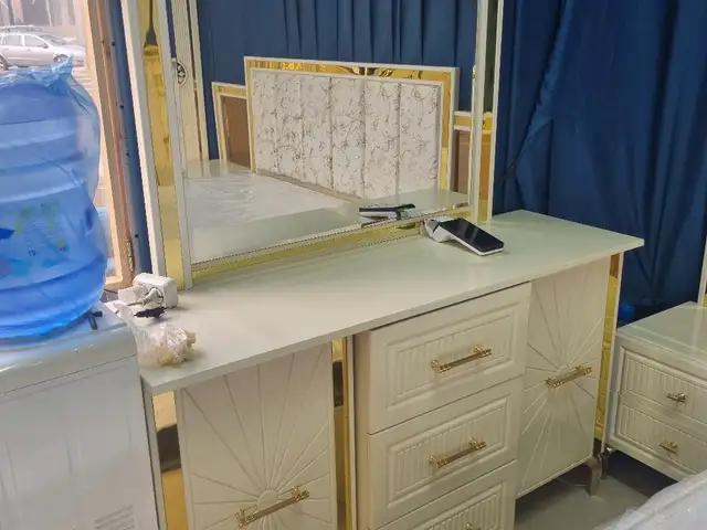 Трюмо, Хуҷанд