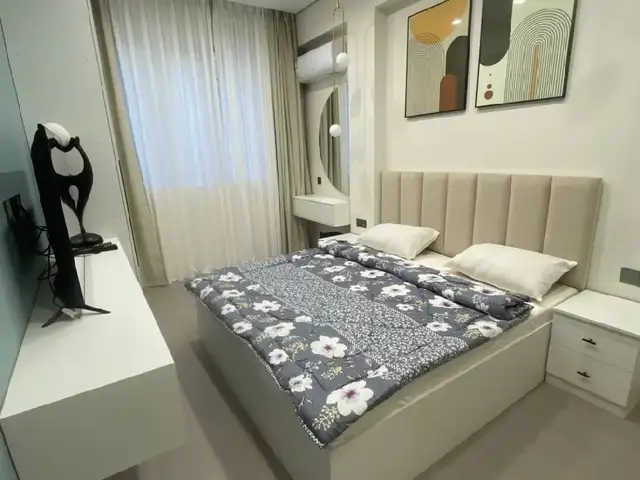 2-комн. квартира, Цокольный этаж, 70м², 18 мкр, Худжанд
