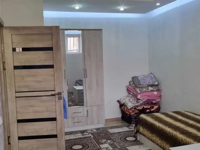 1-комн. квартира, Цокольный этаж, 39 м², 19 мкр, Худжанд