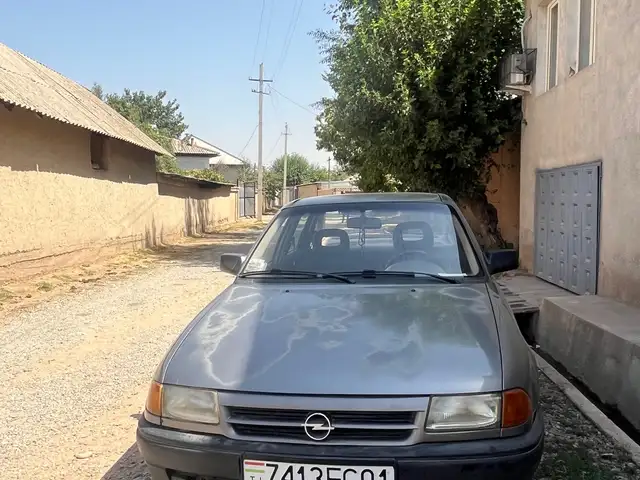 Opel Astra F