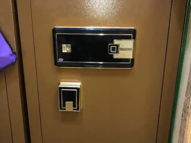 Сейф 70 тигр, Душанбе