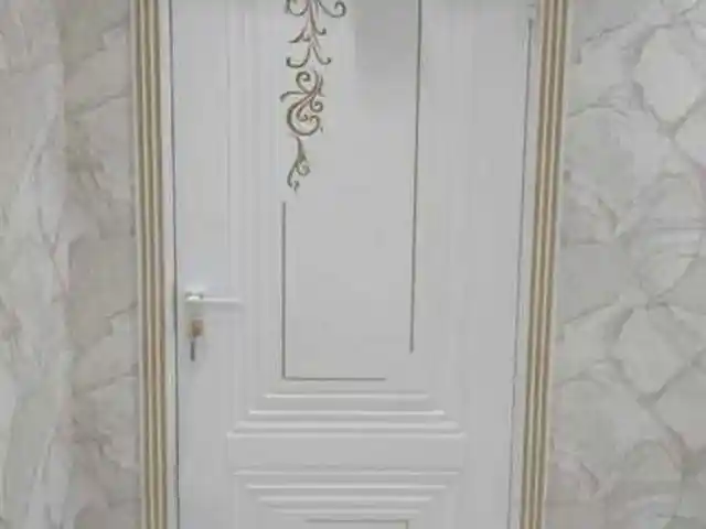 Дверь, Душанбе