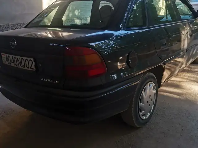 Opel Astra F