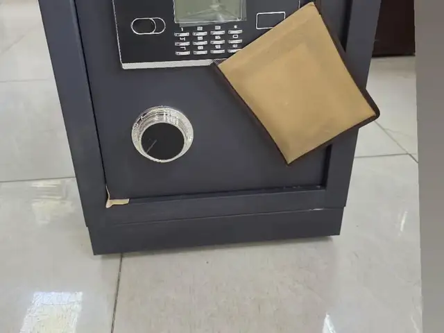 Сейф, Душанбе
