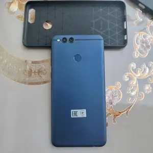 Honor 7х, Исфара