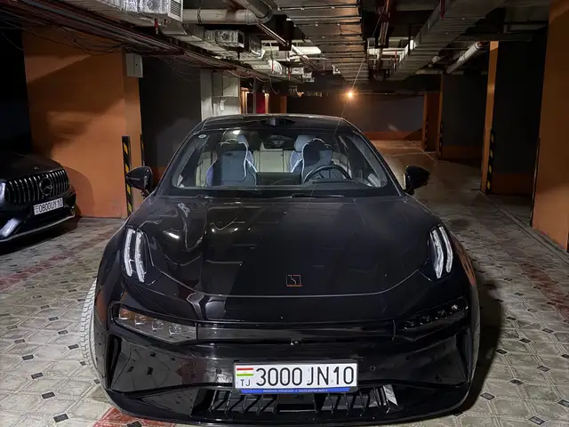 Zeekr 001