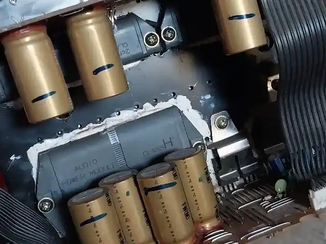 Оконечный усилитель музыкального центра Panasonic, Душанбе