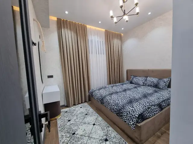 2-комн. квартира, 6 этаж, 62 м², 18мкр, Худжанд