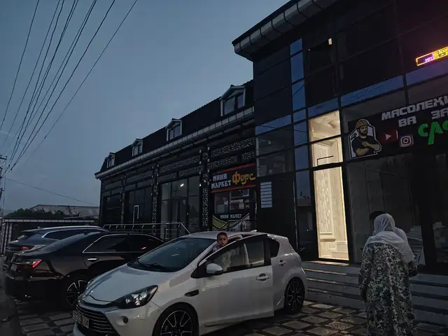 Помещение под склад, 400м², Шохмансур, Душанбе