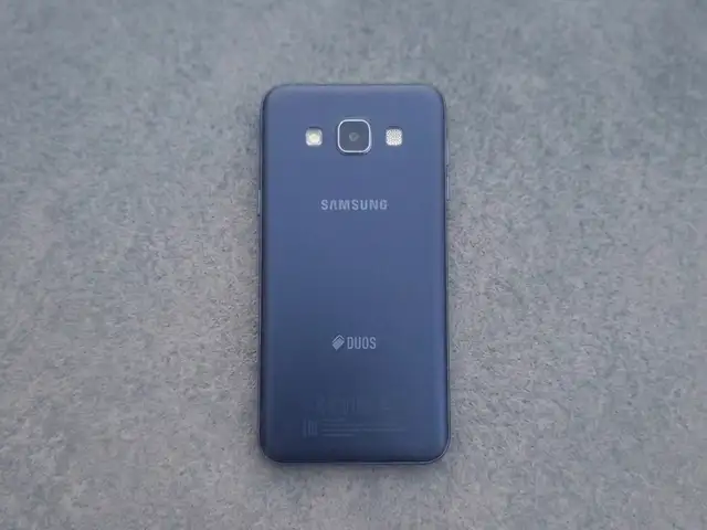 Samsung Galaxy A3, Хуҷанд