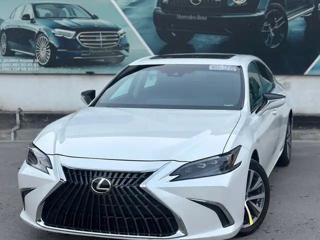 Lexus ES series