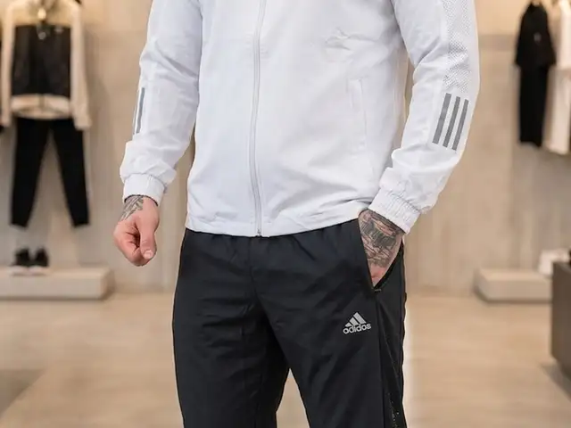 Спортивный костюм Adidas, Душанбе