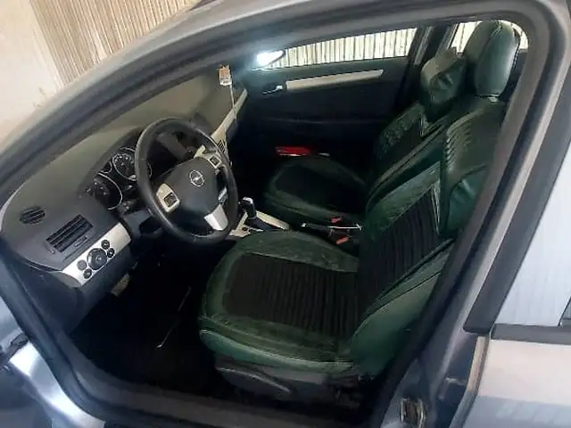 Opel Astra H