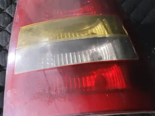 Фонарь на Opel, Худжанд