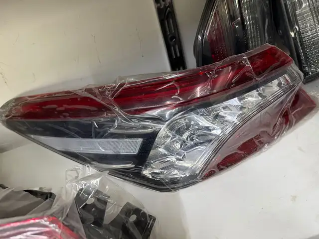 Задний левый стоп от Toyota Camry 6 2021, Душанбе