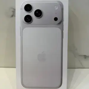 Apple iPhone 17 Pro Max, 256 gb, Silver, Хуҷанд