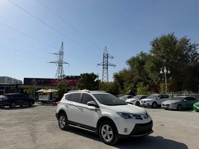 Toyota RAV 4, 2014, Душанбе - 4