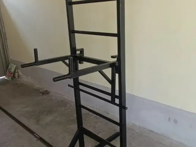 Турник с брусой, Душанбе