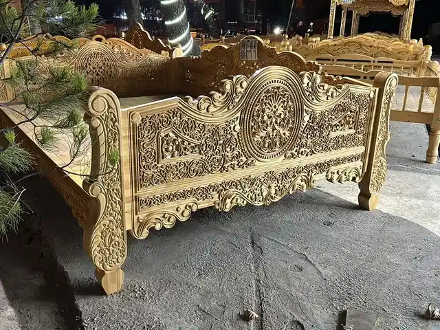 Тапчан, Душанбе
