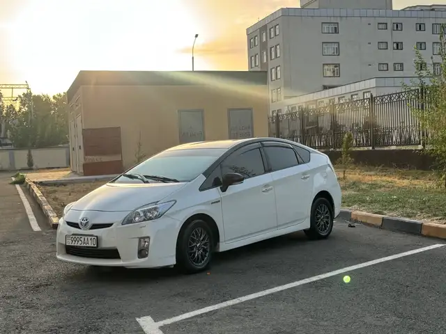 Toyota Prius, 2010, Душанбе - 2