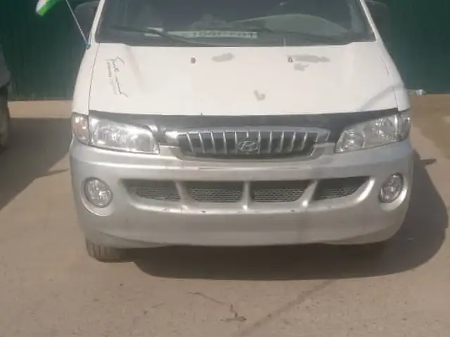 Микроавтобус Hyundai Starex, 2001, Рудаки