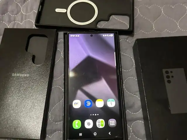 Samsung Galaxy S24 Ultra, Хуҷанд