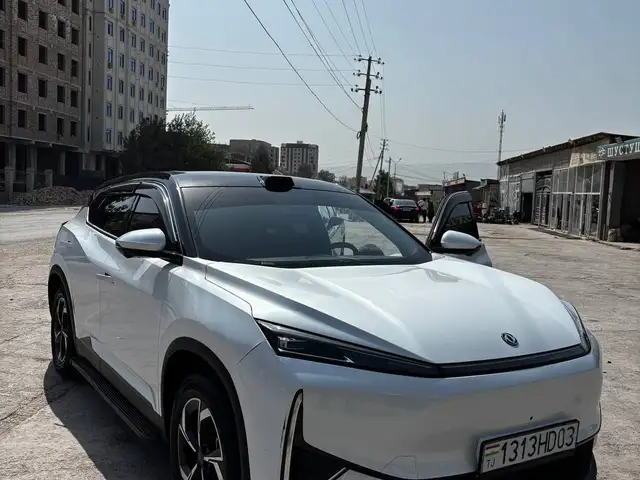 Dongfeng L7