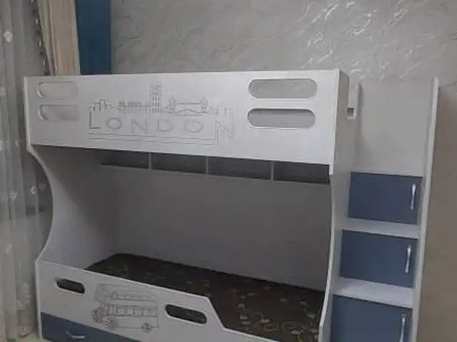 Двухъярусная кровать, Душанбе