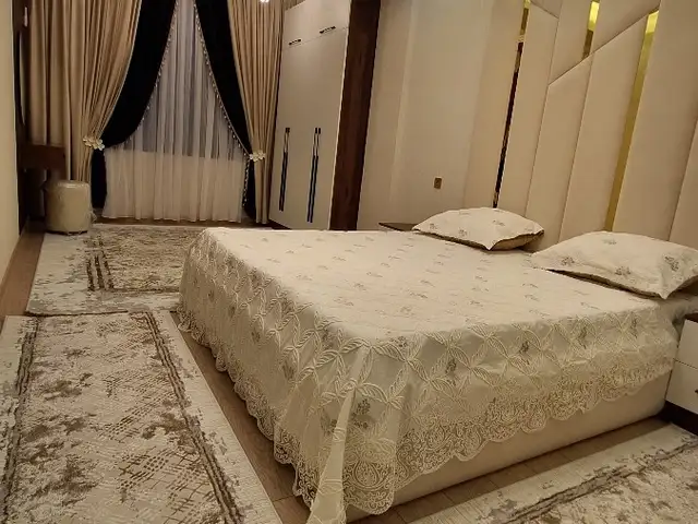 2-комн. квартира, 10 этаж, 73 м², Сомониен, Вахдат