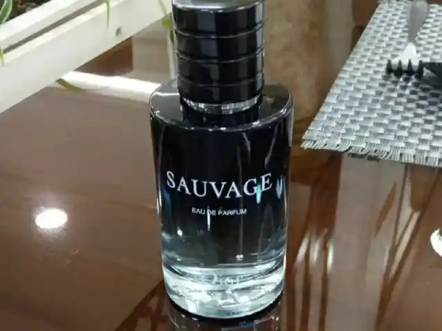 Парфюм Sauvage Dior, Душанбе