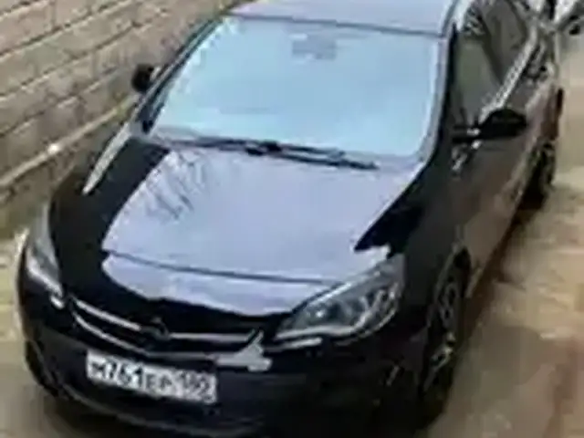 Opel Astra J