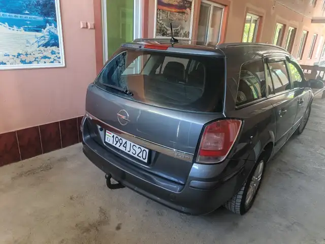 Opel Astra H