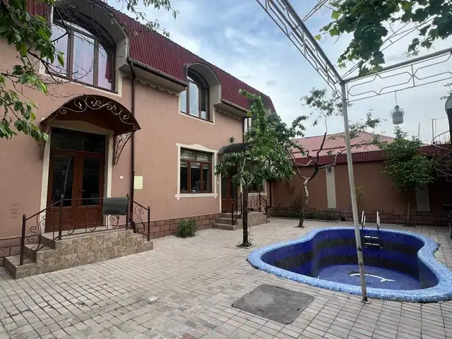 2-этажный, 10 комнатный дом, 600 м², Исмоили сомони, Шахрисабз, Душанбе