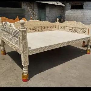 Топчан кат, Душанбе