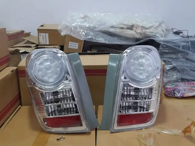 Задние фонари на Toyota Fielder 2006-2008, Душанбе