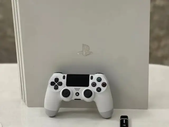 Игровая приставка Sony PlayStation 4 36 игр, Худжанд
