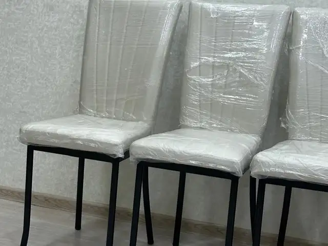 Стулья, Душанбе