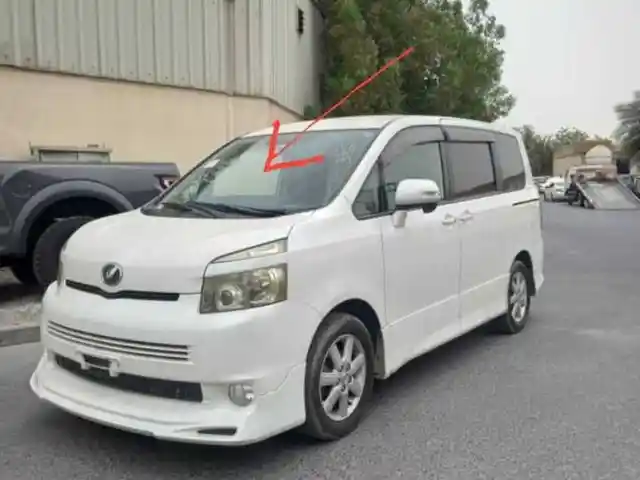 Лобовое стекло от Toyota Voxy, Душанбе