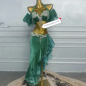 Костюм для восточных танцев, Душанбе