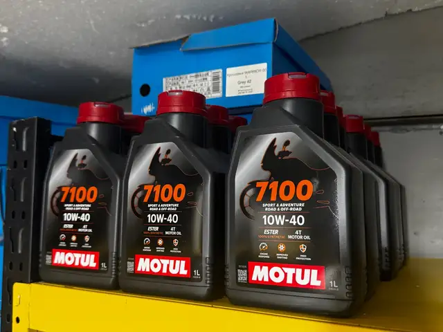 Масло Motul 10w40, Душанбе