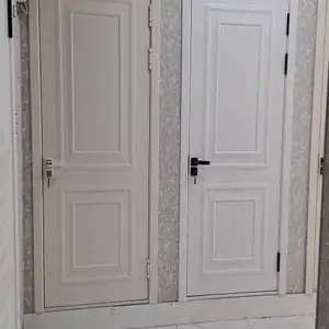 Дверь, Душанбе