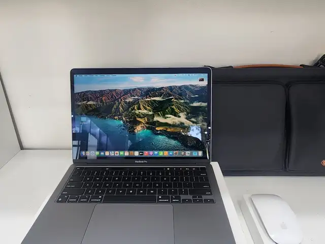 Ноутбук Apple MacBook Pro, Хуҷанд