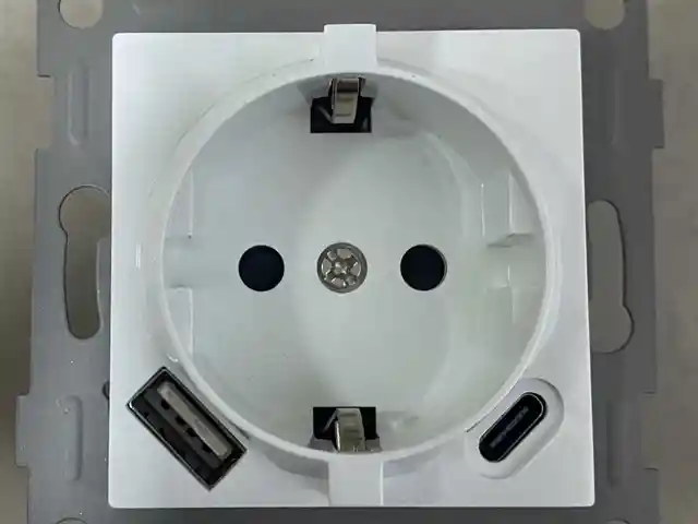 Розетка USB-C+usb A, Душанбе