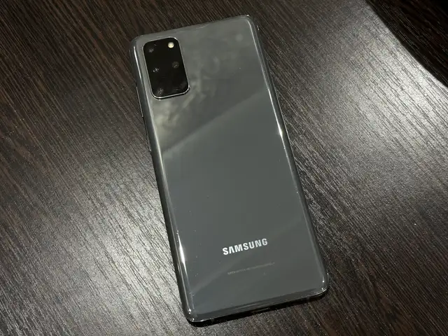 Samsung Galaxy S20+ Plus 2-Sim, Хуҷанд