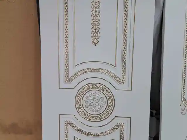 Дверь, Душанбе