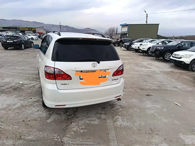 Toyota Ipsum