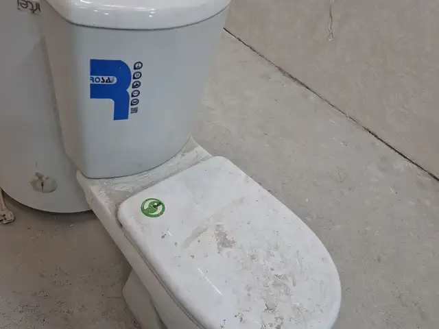 Унитаз, Худжанд