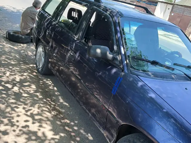 Opel Astra F